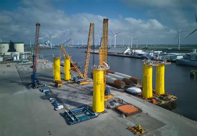 PB: Buss Terminal Eemshaven / Weltenangler für EnBW / ©: EnBW