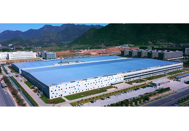 PB: Die Vertex S+ Super Factory von Trinasolar hat für ihre nachhaltigen Praktiken das Vier-Sterne-Zertifikat “Zero Carbon Factory” erhalten. / Copyright: Trinasolar