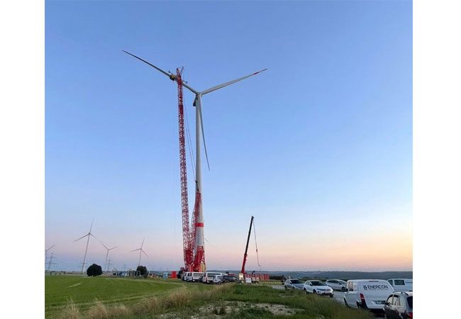 ENERCON installiert E-175 EP5 Prototyp – Markteinführung nach Plan Erste Anlage des neuen Windturbinen-Topmodells steht in Borchen-Etteln (Nordrhein-Westfalen)/ Inbetriebnahme-Maßnahmen bereits gestartet
