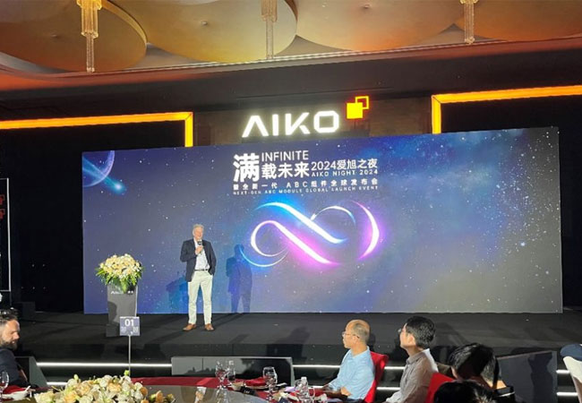 PB: Prof. Martin Green spricht auf dem AIKO Produktlaunch in Sydney / ©: AICO