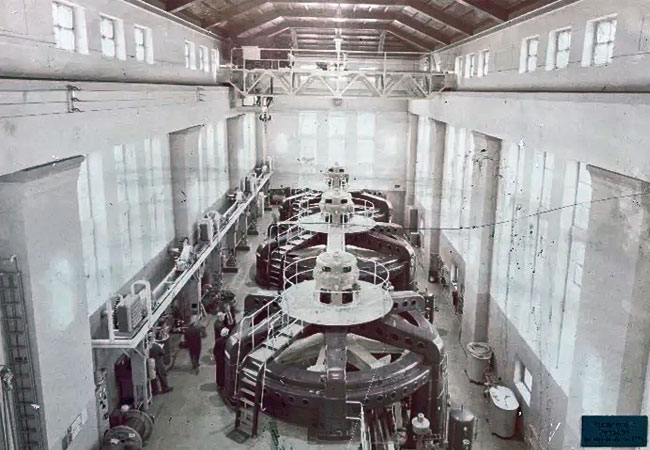 PB: Historische Ansicht von der Maschinenhalle mit Rohr-S-Turbinen / ©: Statkraft/PreussenElektra 