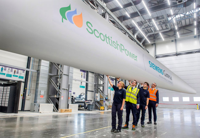 PB: The blades will be manufactured at Siemens Gamesa’s offshore wind blade factory which now employs around 1,300 people. / ©: Iberdrola