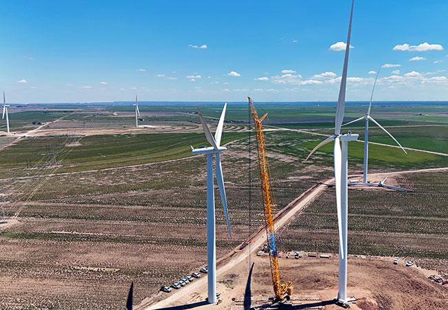 PB: RWE und US-Elektrofahrzeughersteller Rivian unterzeichnen 15-jährigen Stromliefervertrag für 127-Megawatt-Onshore-Windpark Champion Wind in Texas