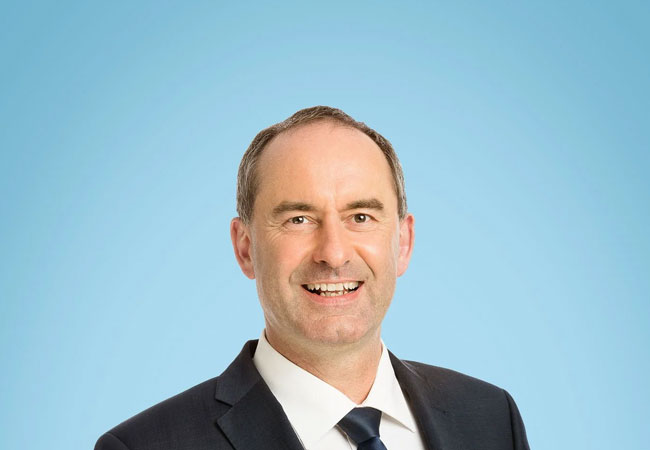 PB: Portraitfoto Staatsminister Hubert Aiwanger / ©: Bayerische Ministerium für Wirtschaft, Landesentwicklung und Energie
