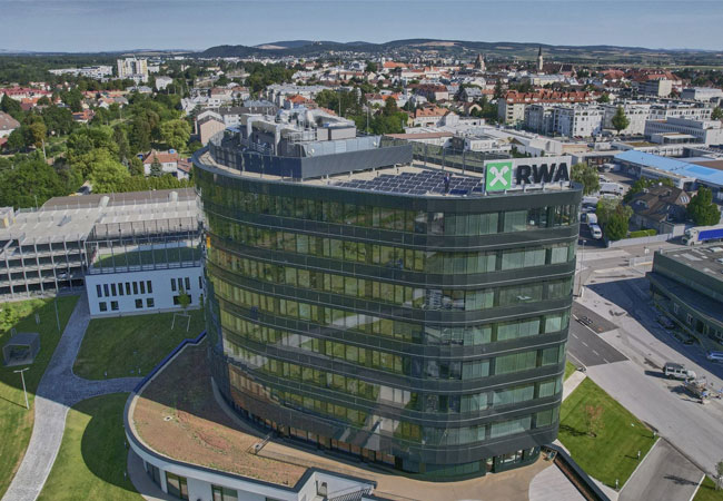 PB: RWA-Zentrale in Korneuburg, Österreich: Im Zuge ihrer Transformation verkauft die BayWa AG ihre Anteile an der RWA. 1999 waren beide Unternehmen eine strategische Allianz eingegangen. © RWA AG