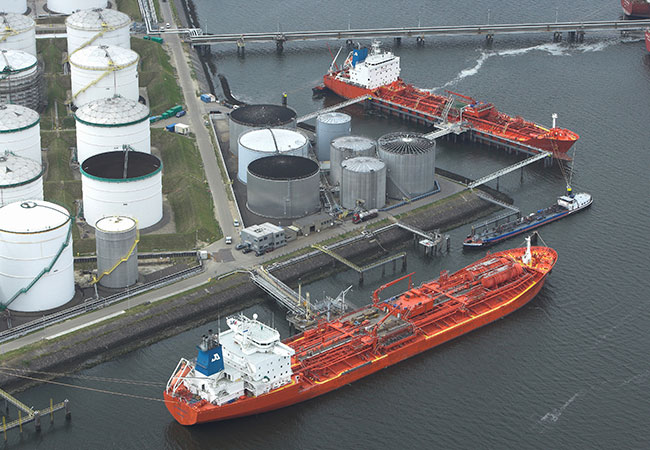 PB: ENGIE Deutschland und Aglobis unterzeichnen ein Early Work Agreement für die Errichtung und den Betrieb einer Energiezentrale, die die energetische Versorgung einer neuen Schwefelschmelzanlage in Duisburg gewährleistet. Beide Partner möchten die Zusammenarbeit langfristig aufbauen und zur Erreichung der Dekarbonisierungsziele von Aglobis beitragen. / ©: Aglobis GmbH