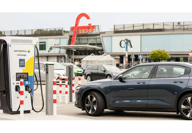 PB: Insgesamt 36 Prozent der Befragten geben an, dass sie beim Laden ihres Elektrofahrzeugs Supermärkte und Einkaufszentren bevorzugen / ©: Vattenfall