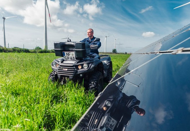 PB: Ein Team von rund 80 erfahrenen Fachleuten steuert, überwacht und verwaltet die Energieerzeugungsanlagen in ganz Deutschland und Frankreich / ©: GP JOULE