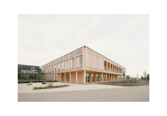 PB: Windkraft Simonsfeld erhält zweifache Auszeichnung für hochwertige ökologische Headquarter-Erweiterung / ©: Windkraft Simonsfeld AG