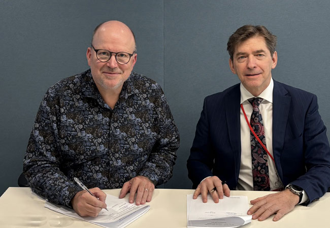 PB: Al Leonard, Executive Vice-President, Capital Infrastructure Project Delivery, BC Hydro, and Daniel Carrier, President & CEO, ANDRITZ Canada Inc. / ©: ANDRITZ 