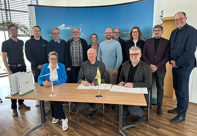 PB: ENERCON und die BürgerEnergiepark Druiberg GmbH & Co KG haben einen Vertrag über die Lieferung und Installation von 13 x E-160 EP5 mit einer Gesamtleistung von rund 72 MW für ein Bürgerwindparkprojekt in Dardesheim, Ortsteil der Einheitsgemeinde (EHG) Stadt Osterwieck/Landkreis Harz unterzeichnet.