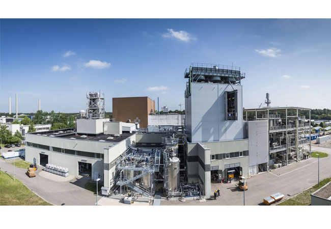 PB: Das Carbon Cycle Lab umfasst auch Technologien der früheren bioliq®-Anlage zur Verarbeitung biogener Reststoffe und nachwachsender Rohstoffe. / ©: Markus Breig, KIT