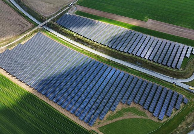 PB: Solarpark Hengersberg, Niederbayern, mit einer Leistung von 8,7 MWp seit Mai 2023 am Netz. / Copyright: Solar Direktinvest GmbH