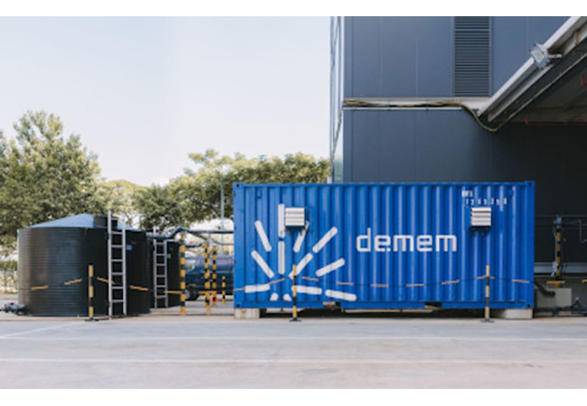 PB: Der international agierende Anbieter von dezentralen Wasseraufbereitungssystemen und Membrantechnologie De.mem hat in den vergangenen Jahren mit zahlreichen Übernahmen an Umsatz und Unternehmensgröße zugenommen. / ©: De.mem