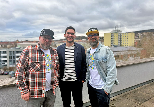 PB: (v. li.) Denn sie wissen, was sie tun: Stefan Lenz, Matthias Ruff und Tim Bartl freuen sich auf die enge Zusammenarbeit. - Fotohinweis: Moritz Ollmert