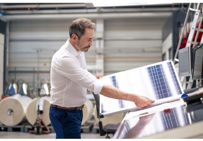 PB: Fotovoltaik als Schlüssel zur Energiewende (Bildquelle: Westend61 via Gettyimages)
