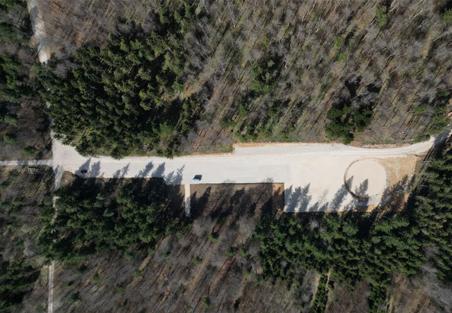 PB: Fundamentbau für die Windenergieanlage 2 im Windpark Gomadingen: Teile der Kranstell- und Montageflächen werden nach Projektabschluss zurückgebaut und begrünt. / Bildquelle: RES
