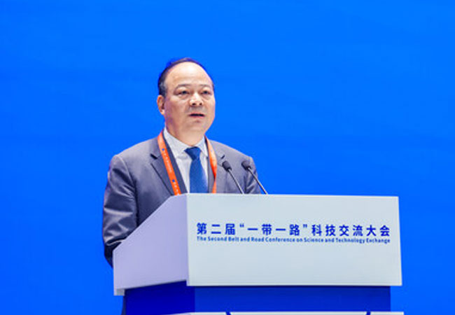 PB: Robin Zeng, Vorsitzender und Geschäftsführer bei CATL, umriss auf einer wichtigen Konferenz seine Vision für einen globalen Übergang zur Kohlenstofffreiheit und eine vertiefte Zusammenarbeit / ©: CATL