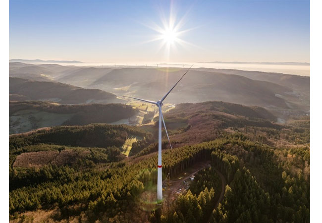 PB: Beispiel eines badenova Windparks, hier Windpark Kallenwald, Bildquelle badenova/Jonas Conklin
