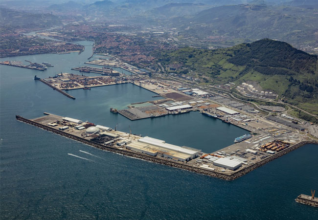 PB: Die Hafenbehörde von Bilbao vergibt den Auftrag für den Bau der Photovoltaikanlage im Wert von 11,48 Millionen Euro / ©: Hafenbehörde von Bilbao