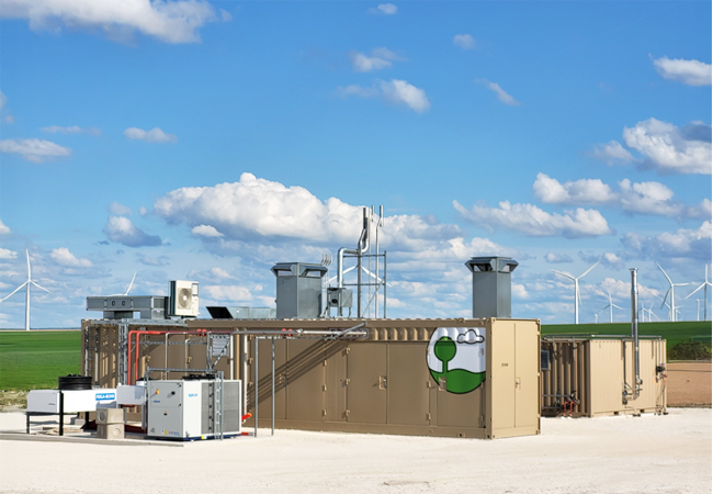 PB: Das aufbereitete Biomethan wird per Boostertechnik auf 70 bar Netzdruck gebracht und direkt eingespeist. / ©: EnviTec Biogas AG