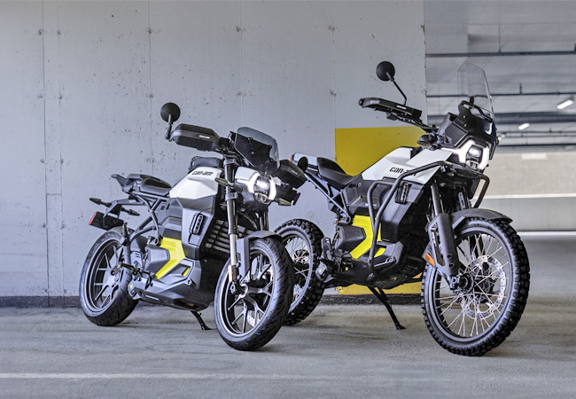 PB: Die Can-Am Pulse und die Can-Am Origin sind Elektromotorräder, die modernes Design mit herausragender Leistung verbinden. (CNW Group/BRP Inc.)