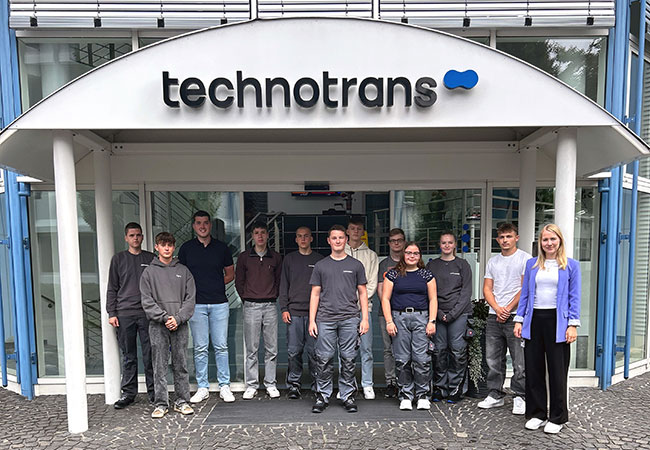 PB: Karrierestart am technotrans-Hauptsitz in Sassenberg. / ©: technotrans SE