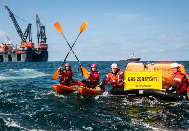 PB: Neue fossile Projekte bedrohen Wohlstand, Klima, Meere und Umwelt / ©: Greenpeace