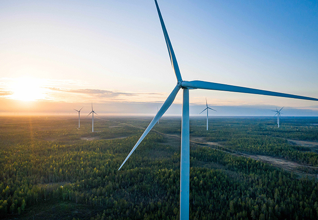 PB: Windpark: Kostengünstig und sauber: 56 Prozent des finnischen Stroms stammten 2024 aus erneuerbaren Quellen, 95 Prozent waren CO2-neutral. (Fotos: Fingrid Oyj)