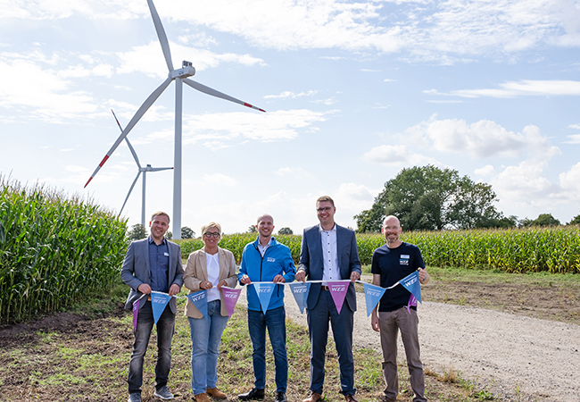 PB: Mit einem großen Eröffnungsfest hat die WEB Windenergie Deutschland GmbH gemeinsam mit rund 200 Gästen den Windpark Grube feierlich eröffnet. / ©: WEB Windenergie AG