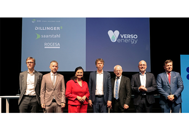 PB: v.l.n.r.: Romain Verdier (Verso Energy), Stefan Rauber (SHS - Stahl-Holding-Saar, Saarstahl und Dillinger), Gitta Connemann (Parlamentarische Staatssekretärin bei der Bundesministerin für Wirtschaft und Energie), Jonathan Weber (SHS - Stahl-Holding-Saar, Saarstahl und Dillinger), Jürgen Barke (Wirtschaftsminister des Saarlandes), Xavier Caïtucoli (Verso Energy), Frank Becker (ROGESA)