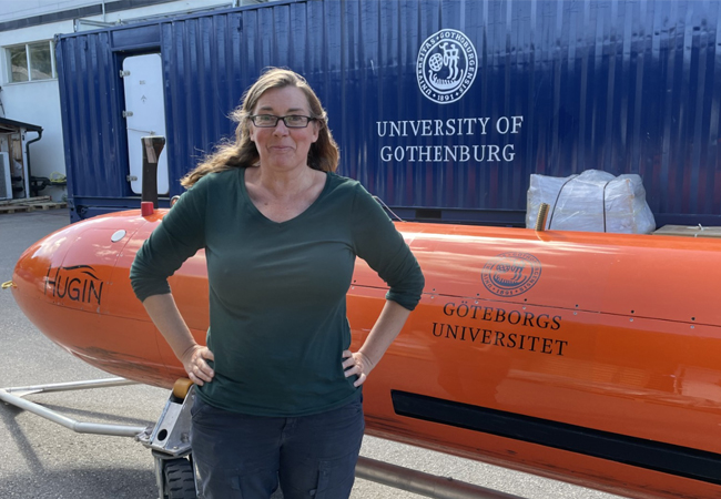 PB: Anna Wåhlin, Professorin für Ozeanographie an der Universität Göteborg, mit ihrem früheren RAN. Foto: Olof Lönnehed
