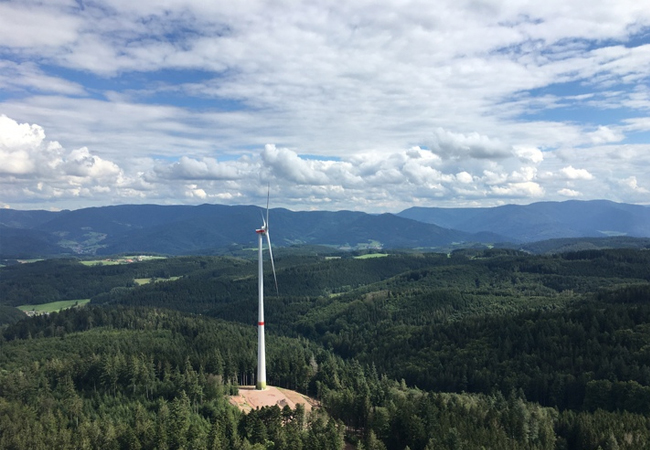 PB: Der Südwesten braucht mehr Windenergieanlagen – Anlage bei Biederbach im Schwarzwald. / ©: BWE / Sandra Majer