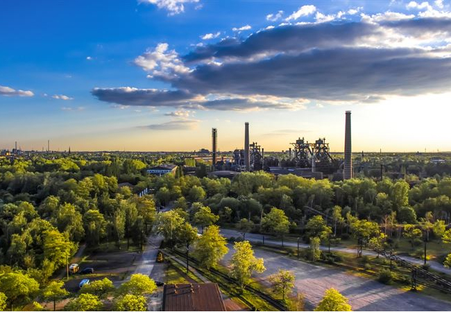 PB: Industrial plant surrounded by green / ©: Sweco