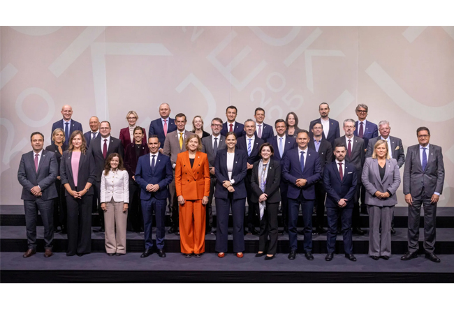 PB: eu-ministers-united-minors-must-be-protected-better-online