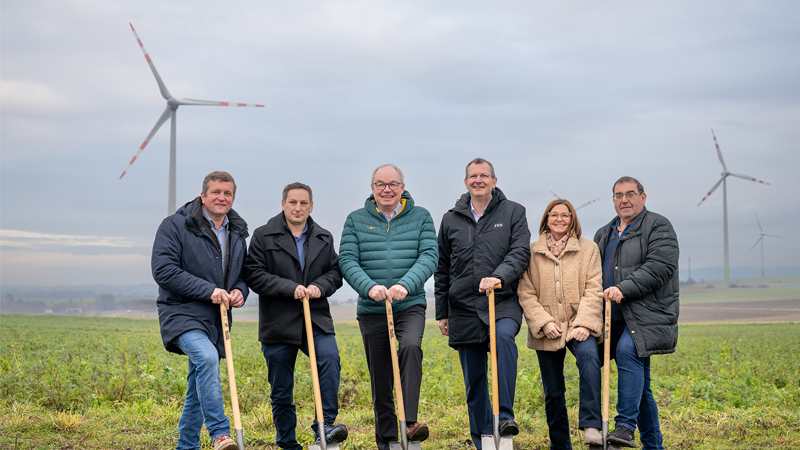 PB: (v.l.n.r.) Johannes Zuser (Bürgermeister Hürm), Harald Fendt (Geschäftsführender Gemeinderat Markersdorf-Haindorf), LH-Stellvertreter Stephan Pernkopf, EVN-Vorstandsdirektor Stefan Stallinger, Doris Schmidl (Abgeordnete zum NÖ Landtag) und Hubert Luger (Bürgermeister Haunoldstein). / ©: NLK Burchhart