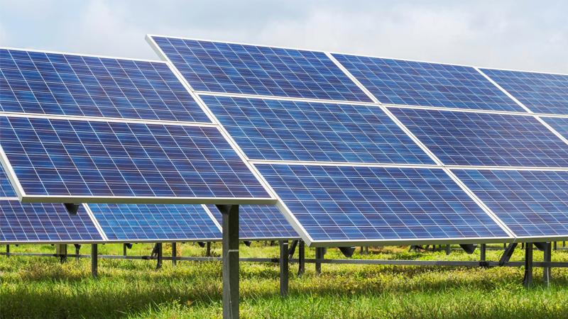 Natural Power unterstützt Enray Power bei der strategischen Übernahme der Solarparks Firsfield und Osgodby