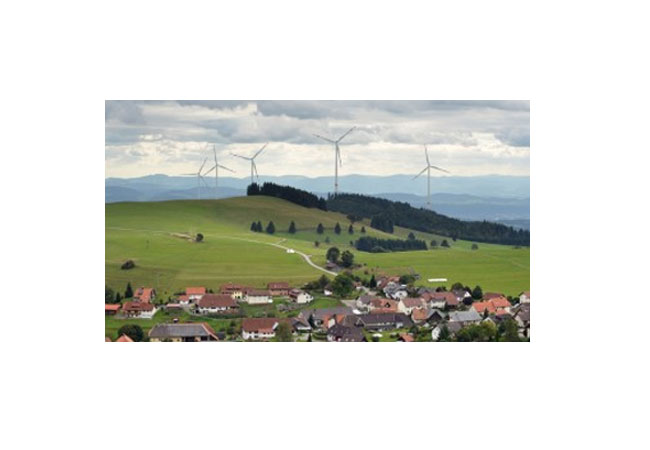 Von fünf genehmigten Windkraftanlagen sollen vier realisiert werden. EnBW und Energiedienst verzichten auf die westliche Anlage (ganz rechts in der Simulation). / Pressebild